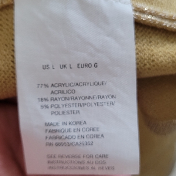 Joan Leslie gold top - Picture 5 of 5